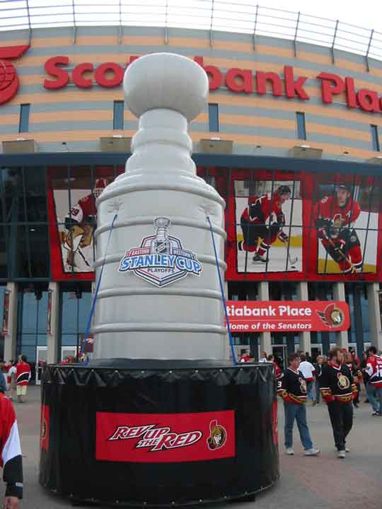 Inflatable stanley cup